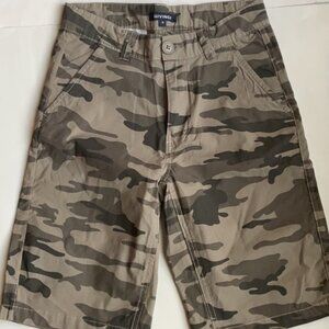 Givingz NWOT Camo shorts